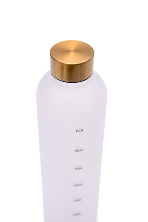 Sippin' Pretty 32 oz Translucent Water Bottle in White & Gold-Womens-OS-mercuryfoodservice Shop for Women & Kids